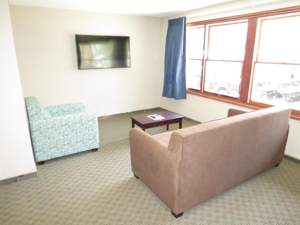 Edgewater Hotel And Suites プットインベイ エクステリア 写真